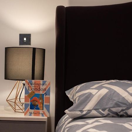 Parkside London Apartment Екстериор снимка